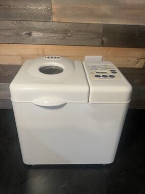 West Bend Americas Favorite Bread Dough Maker Machine 41065 1997 TESTED